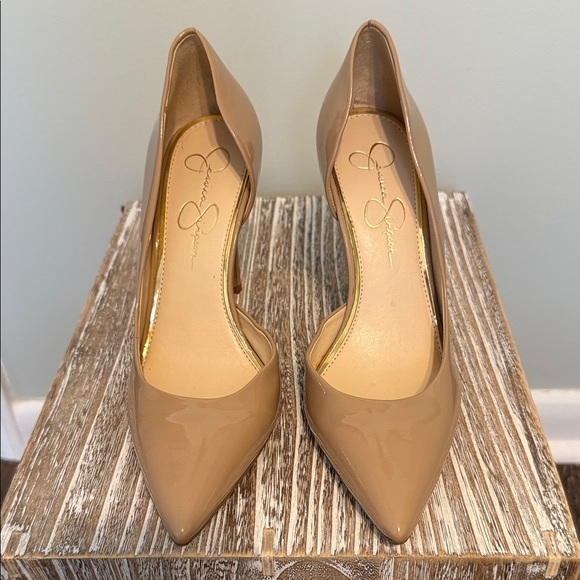 Jessica Simpson Nude Patent Heels - Picture 2 of 4